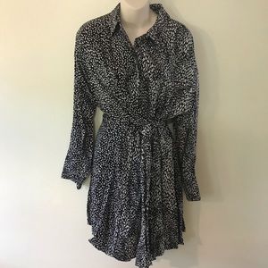 Alice + Olive Tie Waist Shirtdress NWT